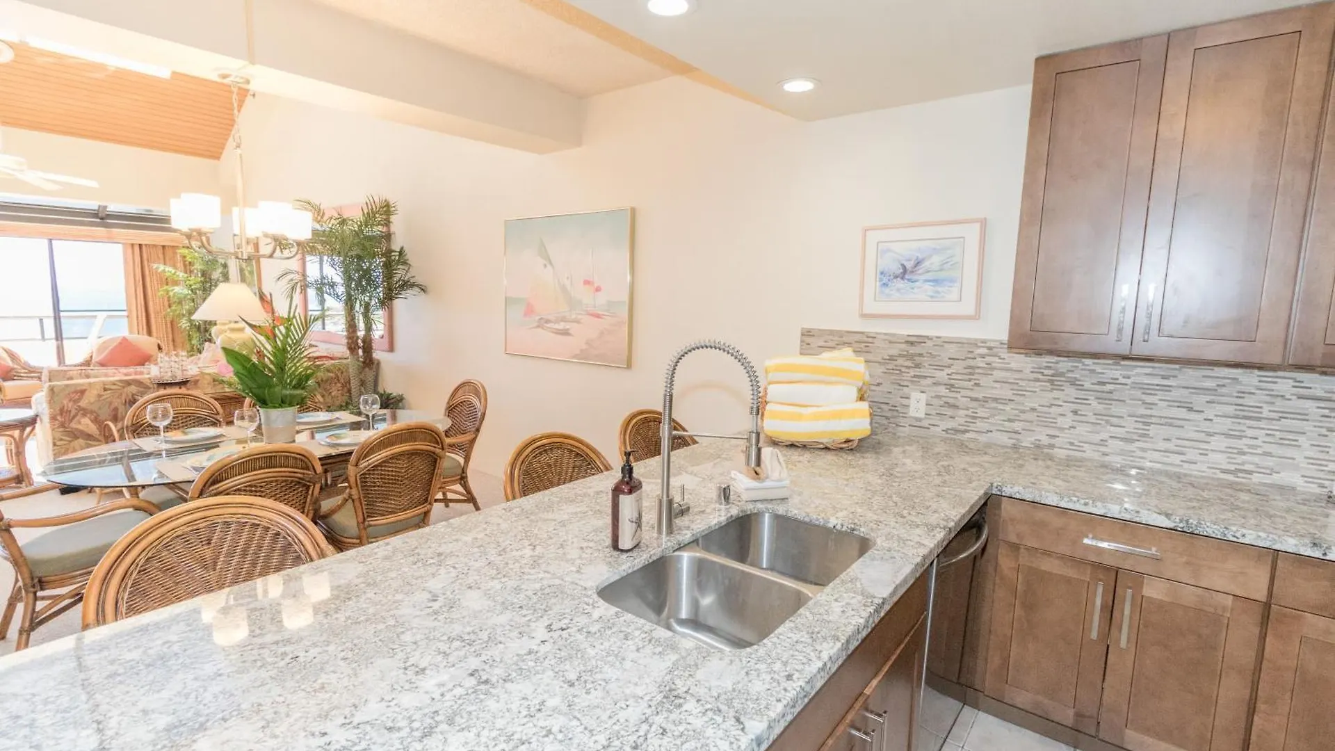 Penthouse, Ac, Happy Hour Awaits! Sk384 - Sullivan Kahana